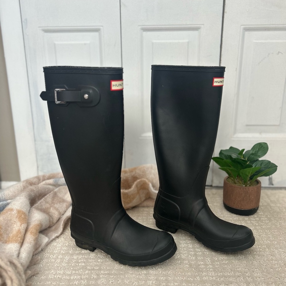 Hunter Rain Boots | Size: 6 - Picture 4 of 6